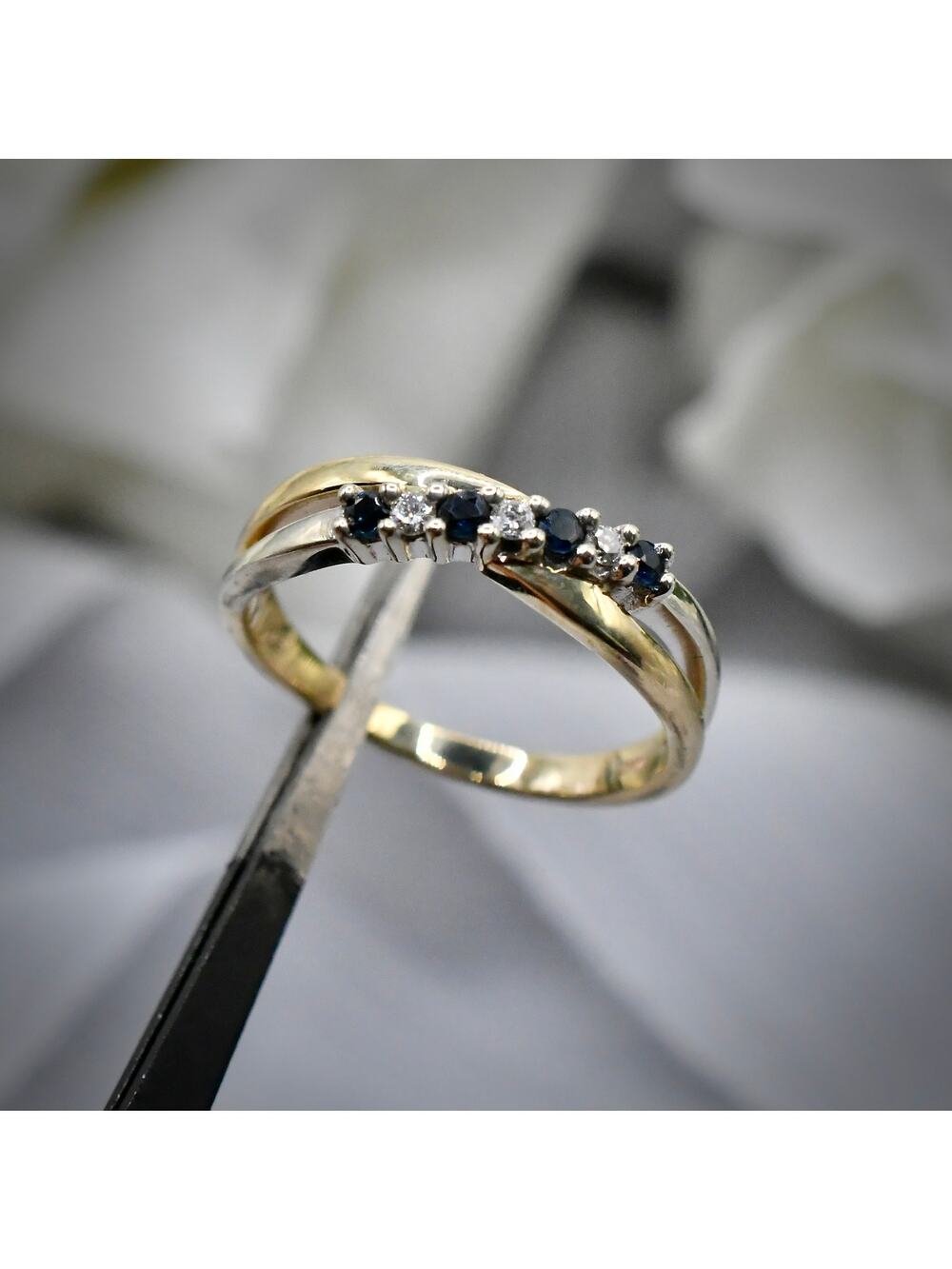 10k Gold Sapphire Diamond Ring Vintage Split Shank Stackable Band Size 7.75
